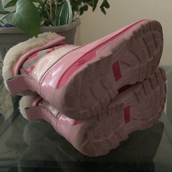 UGG BUTTE II PATENT TRUCKEE WATERPROOF LEATHER BOOTS - Picture 15 of 16